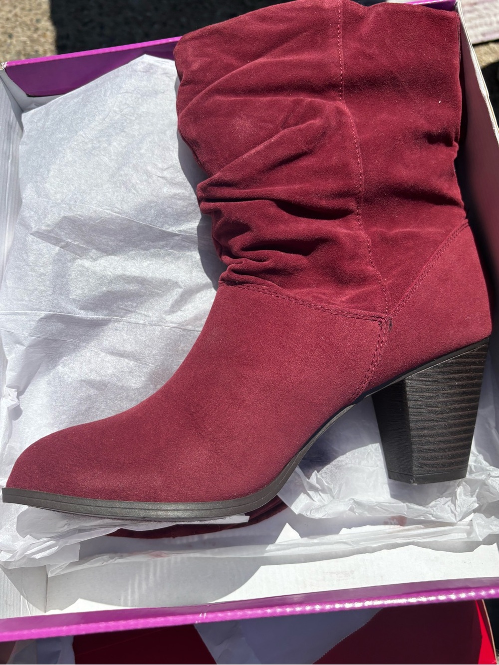 Women's Burgundy Suede Mid-Heel Boot